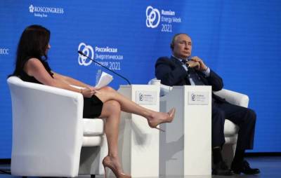 Владимир Путин - Павел Зарубин - Хэдли Гэмбл, корреспондент из США, стала звездой Российского форума с Владимиром Путиным - yur-gazeta.ru - Москва - Россия - США