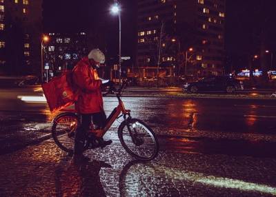В Петербурге вырос спрос на курьеров - neva.today - Санкт-Петербург