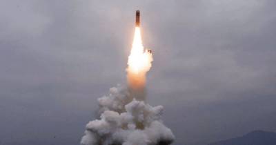 Пуск совершался с подводной лодки. В КНДР опубликовали фото запуска баллистической ракеты - focus.ua - Украина - КНДР