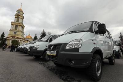 Игорь Артамонов - Автопарк больниц Липецкой области пополнили 33 автомобиля - lipetskmedia.ru - Липецкая обл.