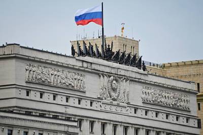 Сергей Шойгу - Владимир Путин - Минобороны передало больницам кислород для лечения больных COVID-19 - lenta.ru - Россия
