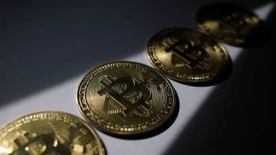 Цифровой максимум: курс биткоина впервые превысил $66 тысяч - russian.rt.com - Нью-Йорк