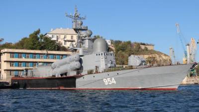 Defence24: ВМС Польши пополнятся тремя старыми отремонтированными кораблями вместо новых - inforeactor.ru - Польша