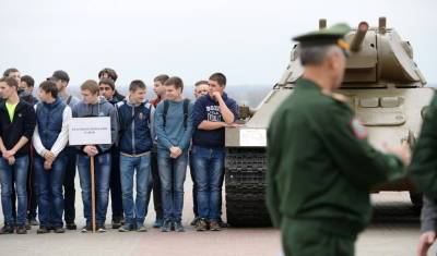 Родители в Тюмени сдают в армию безработных сыновей - nashgorod.ru - Россия - Тюмень