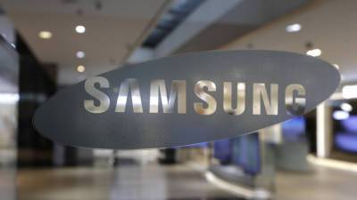 Суд в Москве запретил продажу в России 61 модели смартфонов Samsung - russian.rt.com - Москва - Россия
