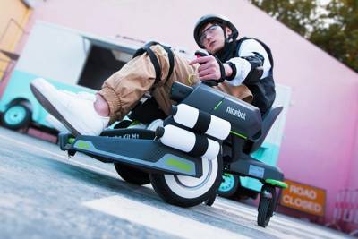 Segway-Ninebot представила набор Mecha Kit, который превращает гироборд в четырехколесный карт со встроенными водными пистолетами - itc.ua - Украина