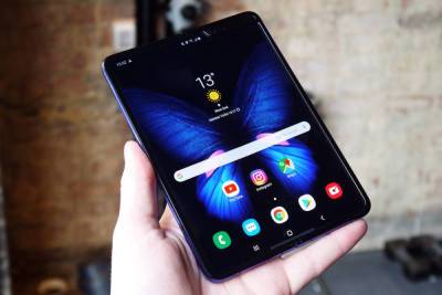 В России запретили продавать десятки моделей смартфонов Samsung - tver.mk.ru - Москва - Россия - Швейцария
