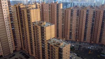 Многоэтажный дом в Ленобласти, где живет почти 20 тысяч человек, высмеяли в интернете - gubdaily.ru - Ленинградская обл. - Санкт-Петербург