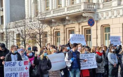 В Киеве возле Рады протестуют инвесторы ЖК - korrespondent.net - Украина - Киев