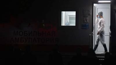 В России зафиксирован новый рекорд суточной смертности от COVID-19 - iz.ru - Россия - Израиль