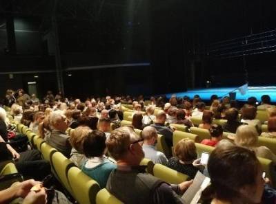 В России на фоне пандемии коронавируса подорожали билеты в театры - rosbalt.ru - Россия - Санкт-Петербург - респ. Саха - Калининградская обл.