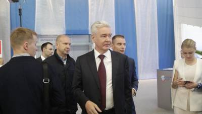 Владимир Путин - Сергей Собянин - Собянин добавил москвичам нерабочих дней и запретил развлечения - dp.ru - Москва