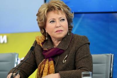 Валентина Матвиенко - Матвиенко: у власти был большой соблазн ввести обязательную вакцинацию - mk.ru - Россия