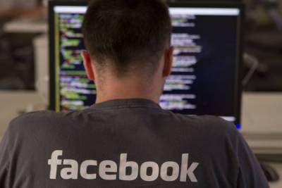Facebook сделает малозаметными все посты пользователей, нарушающих правила соцсети - newsland.com