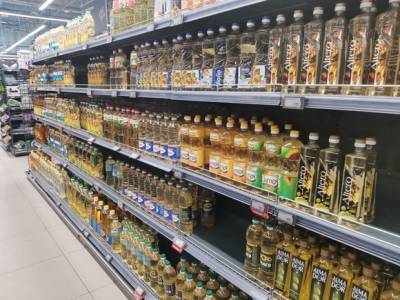 Оксана Лут - «Коммерсант»: Производители подсолнечного масла жалуются на нехватку сырья - rosbalt.ru - Россия