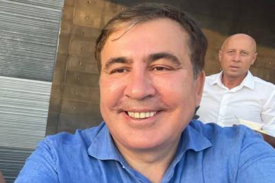 Михаил Саакашвили - Саакашвили поприветствовал своих сторонников из окна тюрьмы - mk.ru - Грузия - Рустави