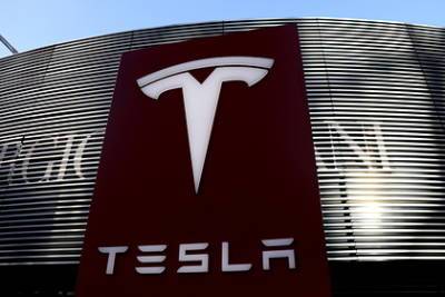 Илон Маск - Tesla показала рекордную прибыль и выручку - lenta.ru