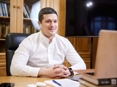 Михаил Федоров - Цифровизация соцсферы сэкономит 1300 тонн бумаги и 11 млрд грн в год, а мошенники не смогут получать соцпомощь в нескольких районах города сразу - gordonua.com - Украина