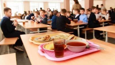 В Винницкой области у работников детских столовых обнаружили опасную инфекцию - lenta.ua - Украина - Винницкая обл.