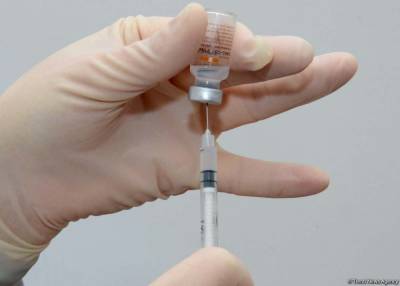 Получение третьей дозы вакцины от коронавируса особенно важно для граждан из группы риска - азербайджанский врач - trend.az - Азербайджан