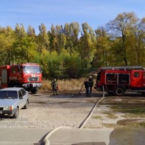 В Запорожье загорелась многоэтажка. Фото - reporter-ua.com - Украина - Запорожская обл. - Запорожье