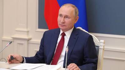 Владимир Путин - Федор Лукьянов - Путин сравнил энергетическую политику Европы с волком из сказки - vm.ru - Россия - Германия - Европа