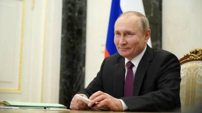 Владимир Путин - «Гоняю на этих машинах»: Путин поделился отношением к электромобилям - vm.ru - Россия