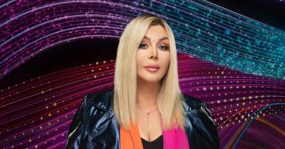 Ирина Билык - Ирина Билык похвасталась подарком поклонников: Хотели бы откусить кусочек от сладенькой? - kp.ua - Украина