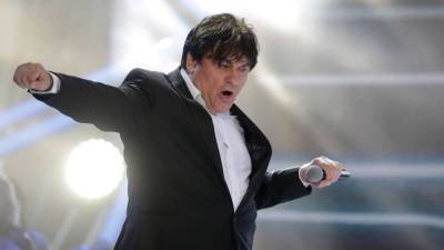 Александр Серов - Состояние певца Серова улучшилось, его перевели в обычную палату - mir24.tv - Москва