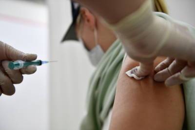 Доктор медицины рассказала о возможности прививаться двумя компонентами разных вакцин - govoritmoskva.ru - Москва