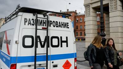 В Петербурге эвакуировали почти 1 тыс. школьников после письма анонима - dp.ru - Санкт-Петербург