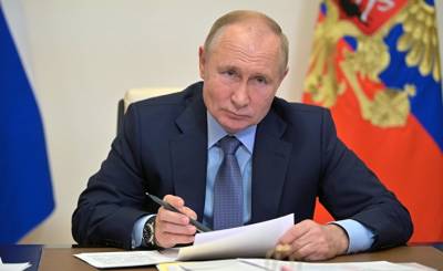 Владимир Путин - Daily Mail (Великобритагния): Путин осуждает «чудовищный» Запад за пропаганду смены пола, заявляя, что это «на грани преступления против человечности» - inosmi.ru - Россия - Сочи