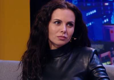 Анастасия Каменских - Даже Потапа в жар бросило: Настя Каменских прикрыла "прелести" крохотными лоскутками, все самое интересное на виду - ukrainianwall.com - Украина