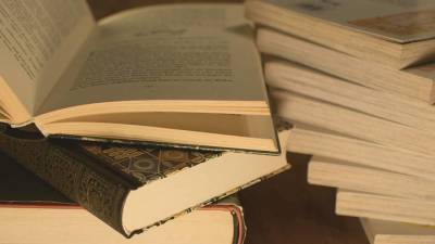 Названы самые популярные книги у москвичей в 2021 году - vm.ru - Москва