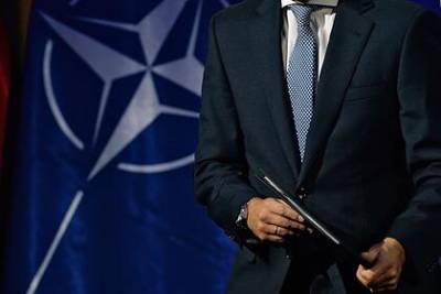 Аннегрет Крамп-Карренбауэр - Военный историк объяснил заявление о необходимости НАТО противостоять России - lenta.ru - Москва - Россия - Германия