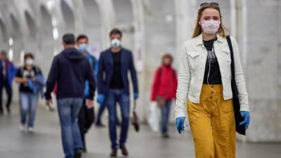 Владислав Султанов - В Москве усилят контроль за масочным режимом в транспорте во время длинных выходных - russian.rt.com - Москва