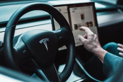 Tesla нашла способ сделать электромобили дешевле - lenta.ru - Китай