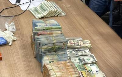 Правоохранители разоблачили схему нелегальных денежных переводов в Крым - korrespondent.net - Украина - Киев - Крым