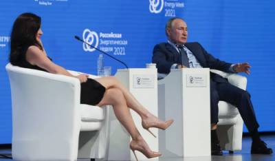 Владимир Путин - Профессор психологии: Наиля Аскерзаде умная и грациозная, а журналистка из США - автомат, одно плечо выше другого, а это сколиоз - argumenti.ru - Россия - США
