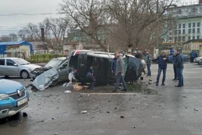 Появилось новое видео жуткого ДТП на проспекте Калинина в Твери - tver.mk.ru - Тверь