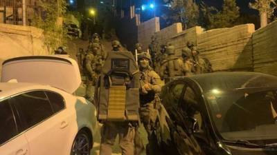 Беня Ганц - Видео: полицейские устроили особо крупную облаву в иерусалимском квартале - vesty.co.il - Израиль - Восточный Иерусалим