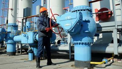 Россия запланировала закачать рекордный объема газа в хранилища - iz.ru - Россия - Армения - Израиль - Белоруссия - республика Карелия