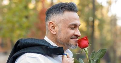 Хименес-Бра Эктор - Эктор Хименес-Браво намекнул, что мог бы стать новым "Холостяком", а ему в комментариях напомнили про девушку - kp.ua - Украина
