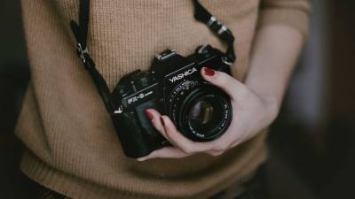 В России открыт предзаказ на «идеальную» камеру для видеоблогеров Sony Alpha ZV-E10 - actualnews.org - Россия