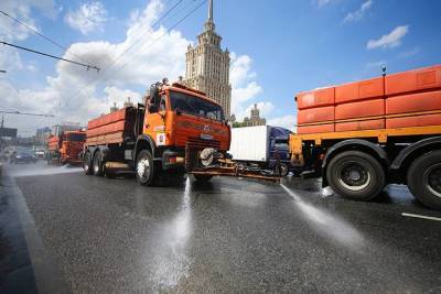 Городские службы проведут заключительную промывку столичных дорог с шампунем - vm.ru - Москва