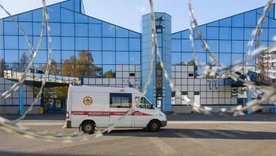 В Петербурге за сутки госпитализировали более 570 человек с коронавирусом - dp.ru - Петербурга