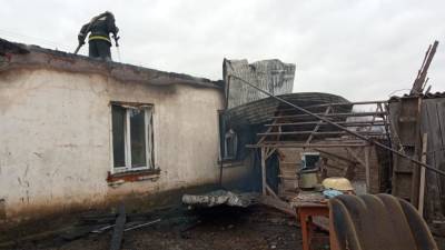 Двух детей вытащили из горящего дома под Новосибирском - sib.fm - Новосибирск - Новосибирская обл. - Мирный
