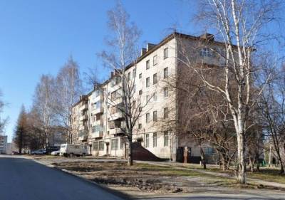 Четырехлетний ребенок многодетной мамы в Нижнем Тагиле выпал с балкона - province.ru