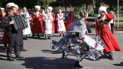 На Кубани проходит фестиваль казачьей культуры «Александровская крепость» - iz.ru - Россия - Израиль - Лабинск