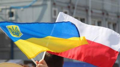 Заклинило пластинку: Зачем посольство Польши вспомнило про Крым? - politnavigator.net - Россия - Украина - Киев - Крым - Польша - Варшава